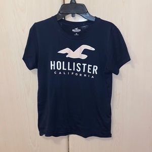 Hollister logo tee